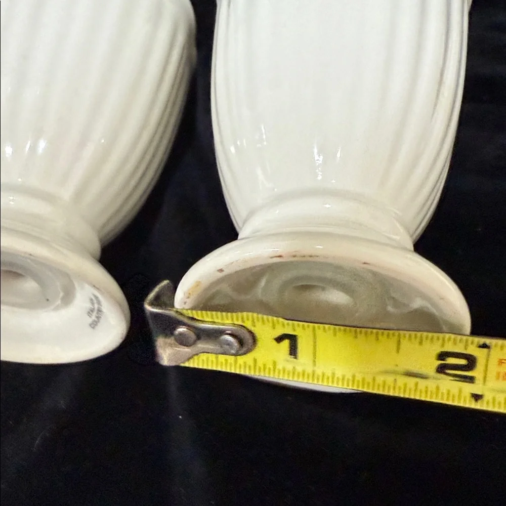 Mikasa Cream Ceramic salt 🧂 & pepper 🌶️ shakers set Italian Countryside - Picture 7 of 11